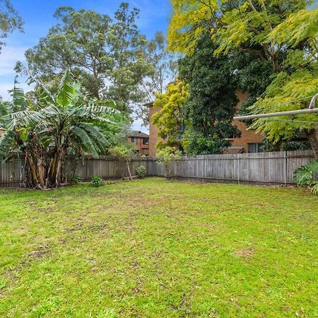 Burwood New 2 Bedroom 2 Bath Apt Free Parking シドニー エクステリア 写真